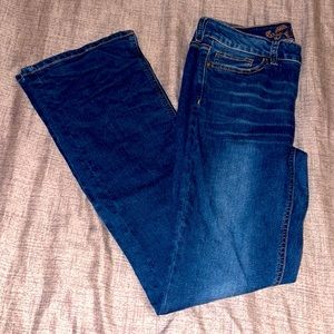 Boot cut jeans